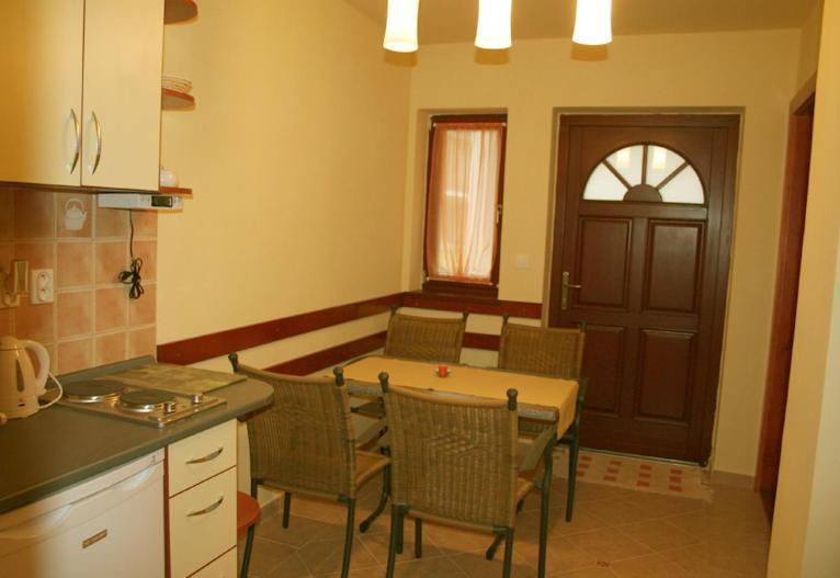 Villa Patio Patince Quarto foto